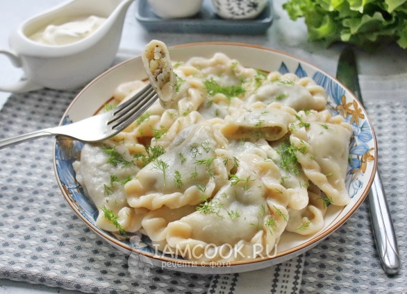 Сколько варить вареники с картошкой в кастрюле, в мультиварке и на пару Сколько варить вареники с картошкой в кастрюле, в мультиварке и на пару