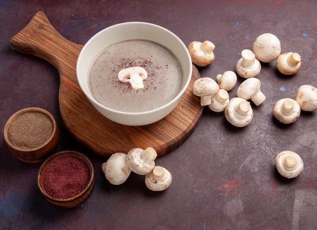 Как приготовить ароматный суп-пюре из шампиньонов со сливками