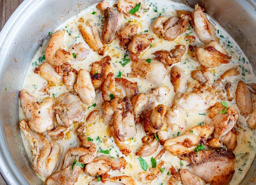 Как готовить курицу в сливочном соусе
