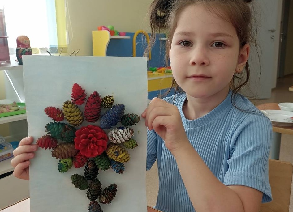 Как делать поделки из шишек своими руками