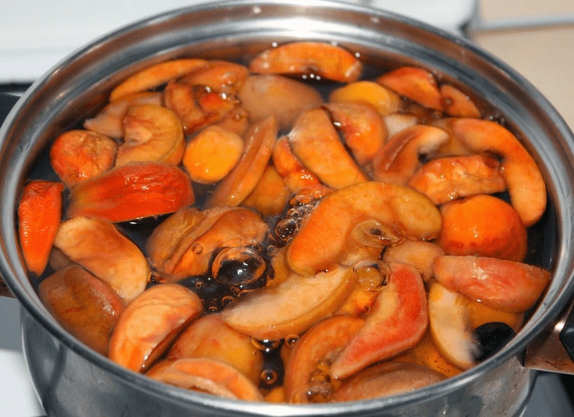 Как правильно варить компот из сухофруктов