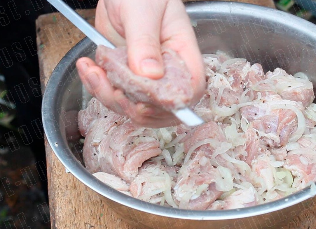 Как вкусно замариновать свинину на шашлык Как вкусно замариновать свинину на шашлык