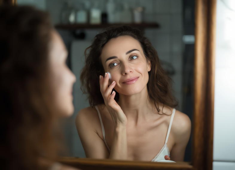 Секрет эффективного избавления от черных точек – маска с активированным углем Секрет эффективного избавления от черных точек – маска с активированным углем