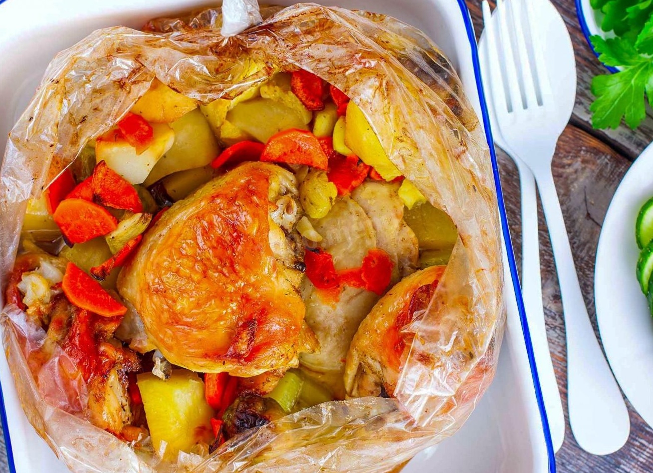 Как приготовить курицу с кабачками в духовке