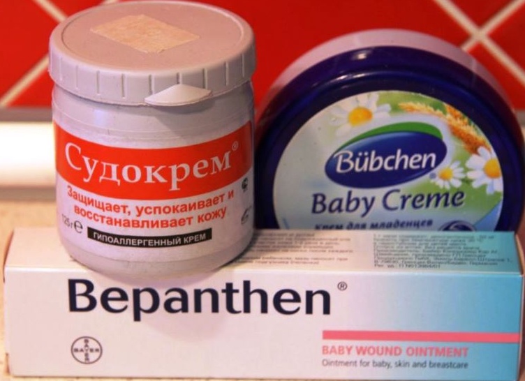 Какие подгузники лучше подходят для новорожденных малышей Какие подгузники лучше подходят для новорожденных малышей