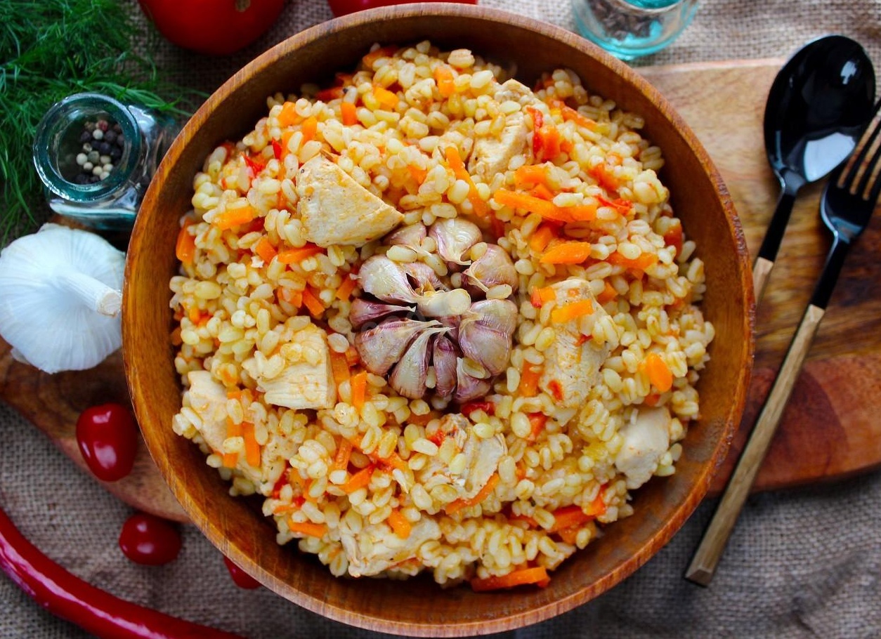 Плов из булгура с курицей