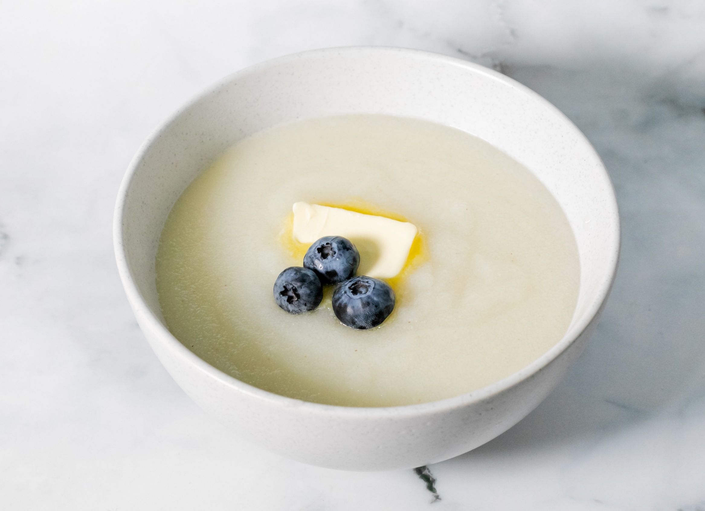 Как варить манную кашу на воде — не калорий ради, а пользы для!