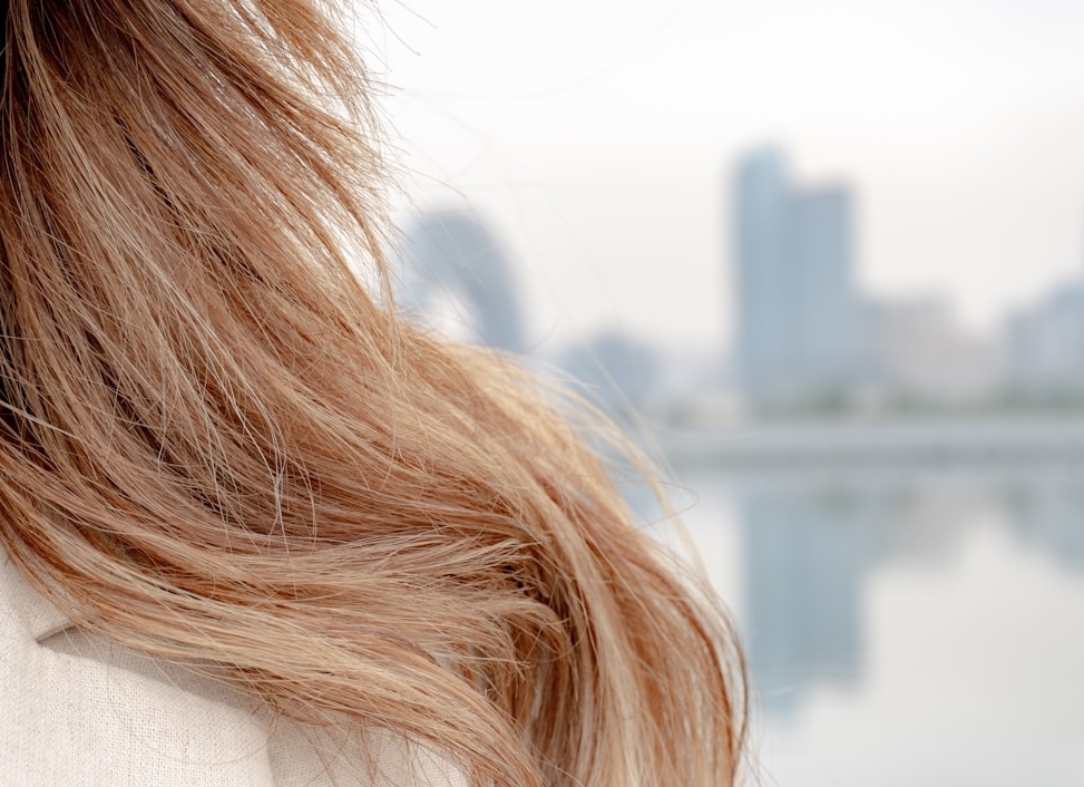 Как красиво накрутить волосы любой длины плойкой Как красиво накрутить волосы любой длины плойкой