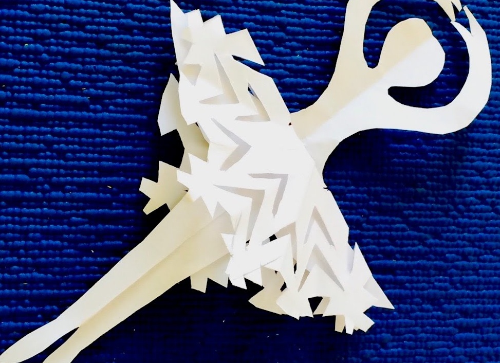 Как легко нарисовать простую снежинку: пошаговое фото и видео-инструкции Как легко нарисовать простую снежинку: пошаговое фото и видео-инструкции