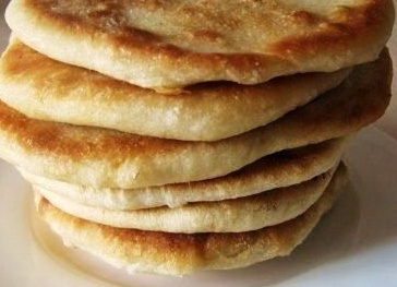 Как приготовить простые лепешки на воде и муке