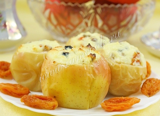 Как запечь яблоки с творогом в духовке, мультиварке и микроволновке Как запечь яблоки с творогом в духовке, мультиварке и микроволновке