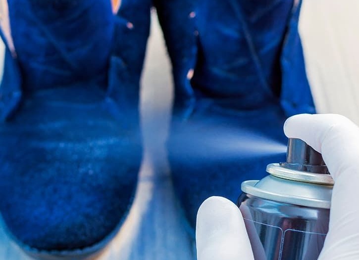 Особенности ухода за замшевой обувью