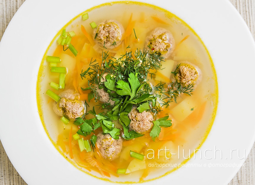 Как приготовить суп с фрикадельками из фарша на обеденный стол