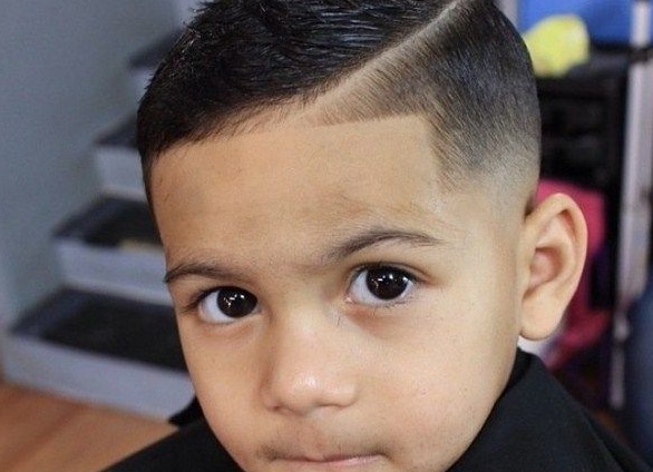 Детские стрижки для мальчиков: модные варианты с фото Детские стрижки для мальчиков: модные варианты с фото