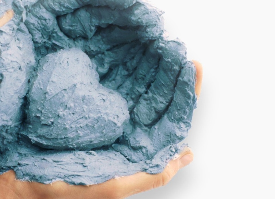 Голубая глина: лечебные свойства и применение