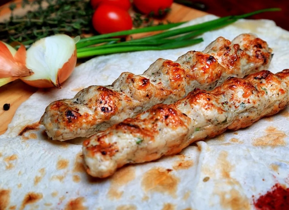 Как вкусно приготовить люля-кебаб из курицы