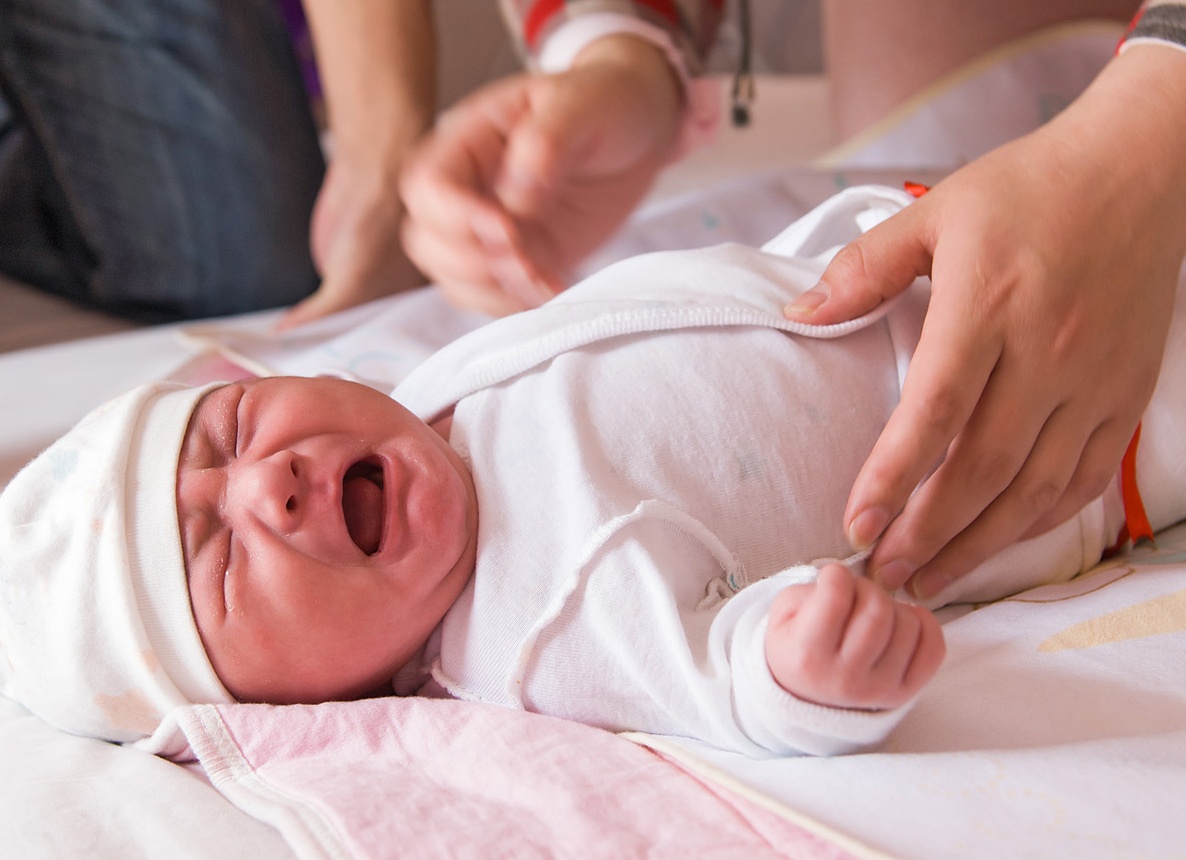 Причины, симптомы и лечение колик у новорожденных Причины, симптомы и лечение колик у новорожденных