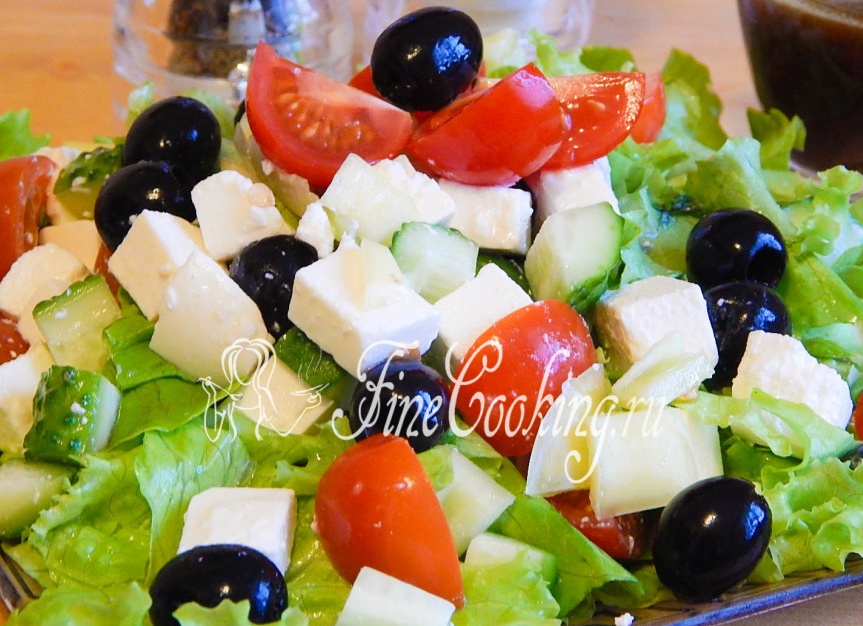 Салат Греческий: классический с брынзой и другие вариации блюда