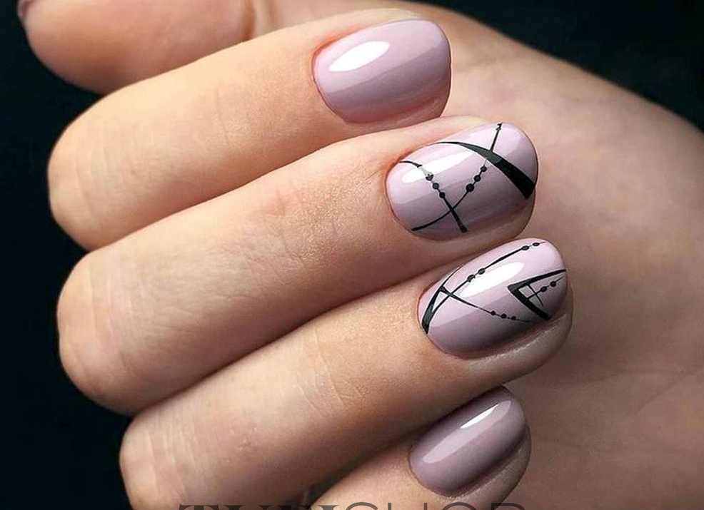 Зимний дизайн ногтей — нежный, дерзкий, ослепительный